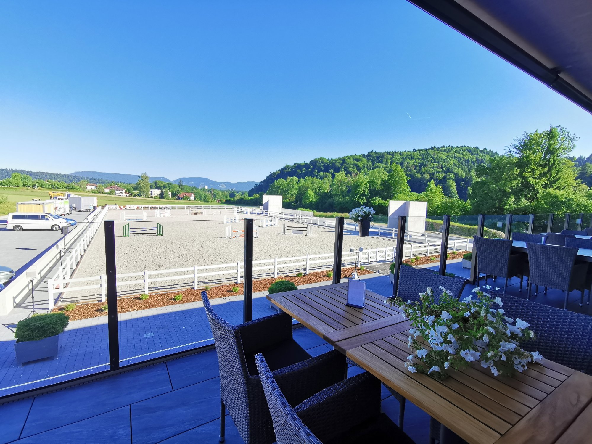 Terrasse Reitsportzentrum